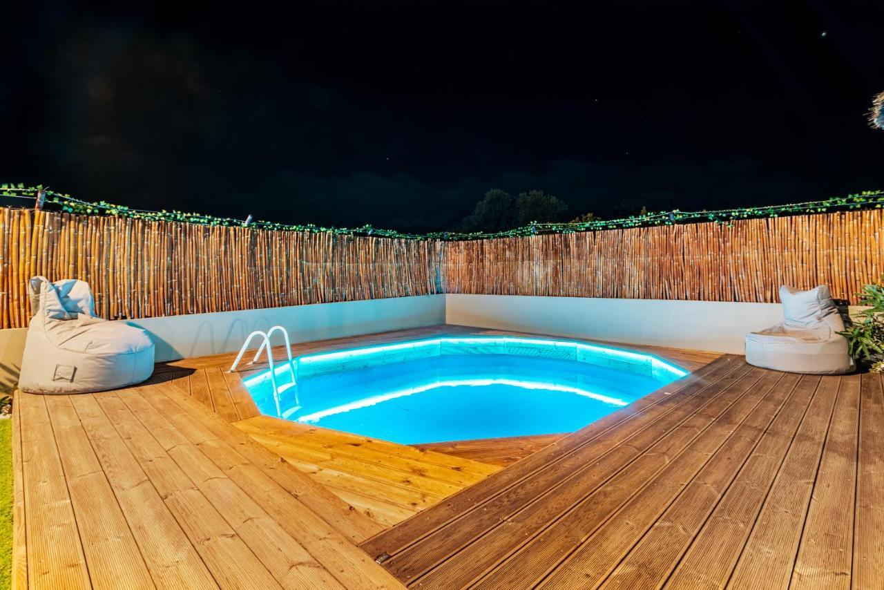 Modern House With Pool Near Beach Gazi Экстерьер фото