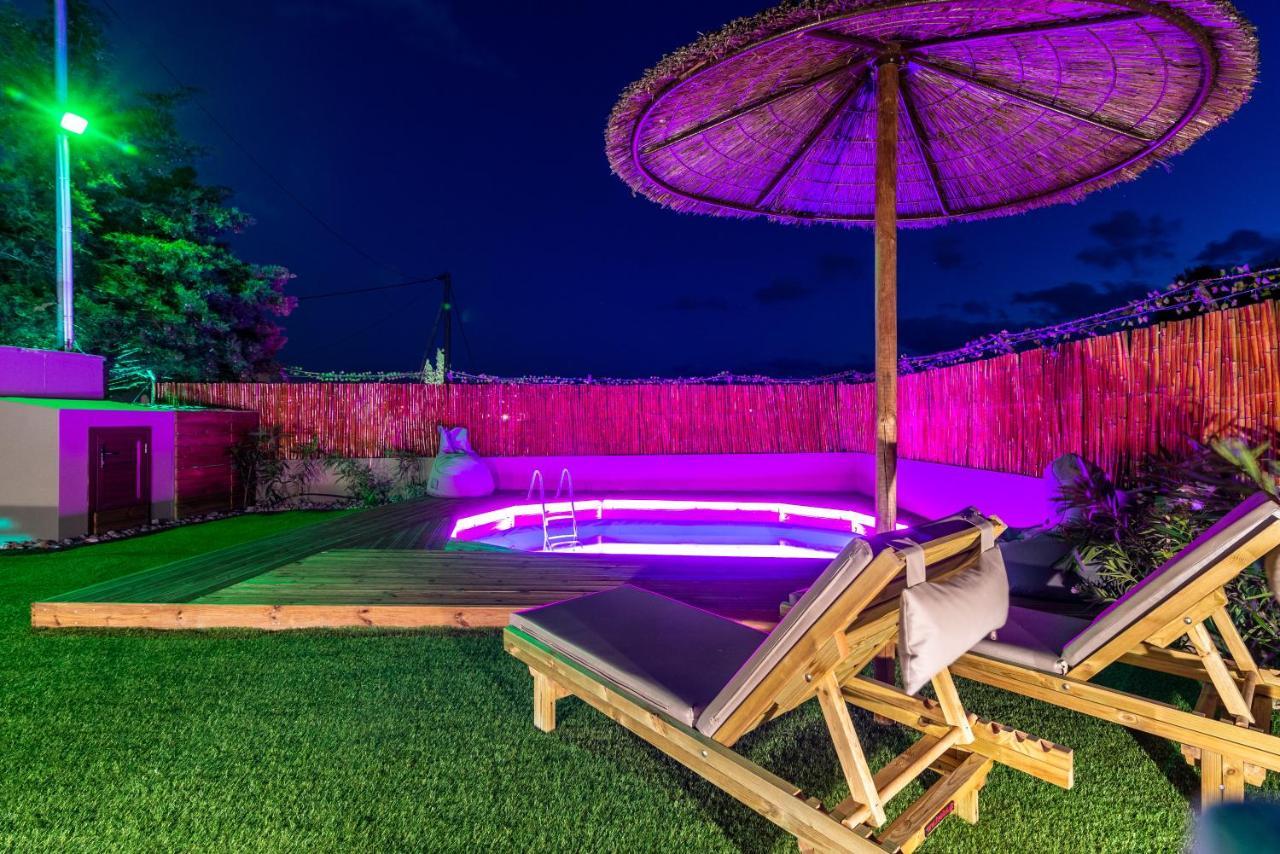 Modern House With Pool Near Beach Gazi Экстерьер фото
